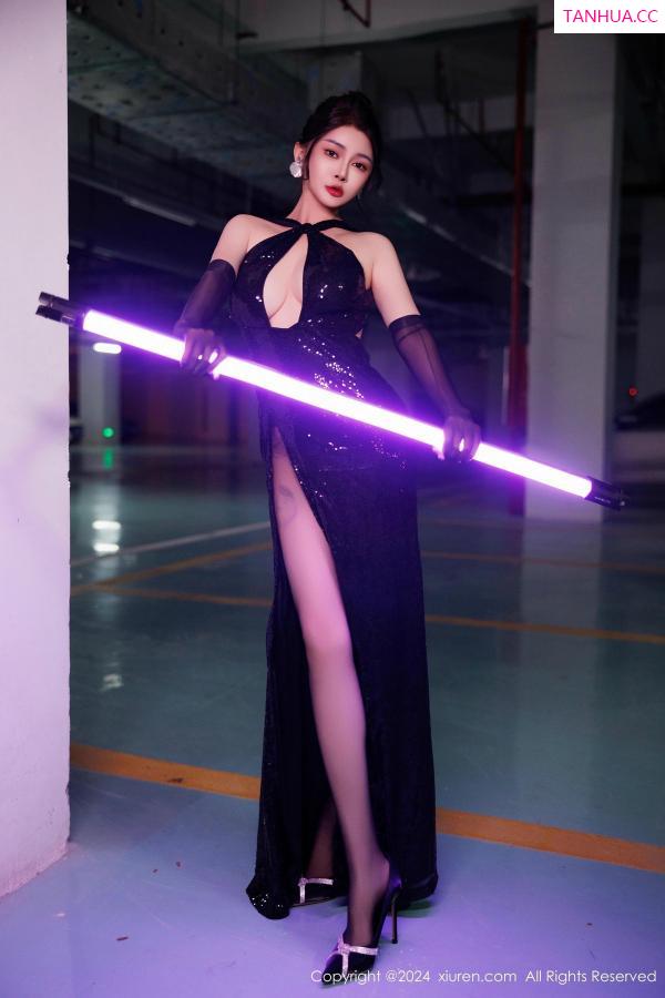 凯竹Vision 萌尤星凯竹 [XiuRen]高清写真图 2024.11.27 No.9512 凯竹Quinn 黑丝美臀第20张图片